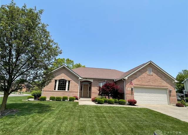 Property at 818 Rosecrest Rd, Tipp City, OH 45371, 5 beds, 3.5 baths