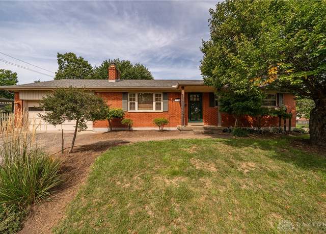 Property at 3751 Mengel Dr, Dayton, OH 45429, 3 beds, 2 baths