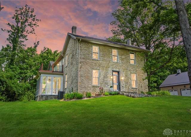 Property at 575 Nutt Rd, Washington Twp, OH 45458, 4 beds, 3 baths