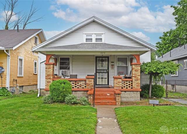 Property at 842 Bedford Ave, Dayton, OH 45402, 3 beds, 1 bath