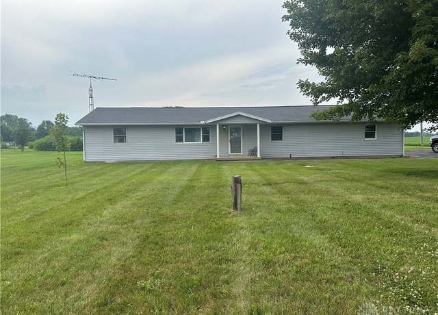 Property at 2489 N Houston Pike, South Vienna, OH 45369, 3 beds, 2 baths