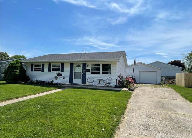 Property at 266 W Ross St, Troy, OH 45373, 3 beds, 1 bath