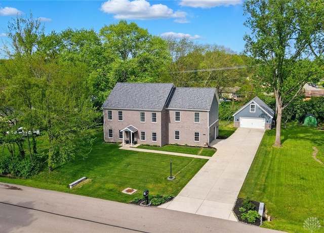 Property at 9401 Stephanie St, Dayton, OH 45458, 3 beds, 3 baths