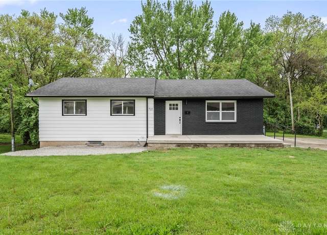 Property at 721 E 3rd St, Xenia, OH 45385, 3 beds, 2.5 baths