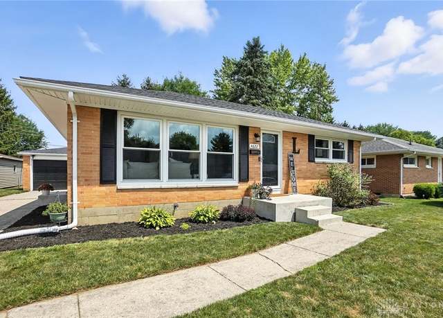 Property at 4622 W Ridgewood Rd, Springfield, OH 45503, 2 beds, 2 baths
