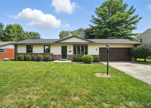 Property at 1037 Cloverdale Dr, Troy, OH 45373, 3 beds, 2 baths