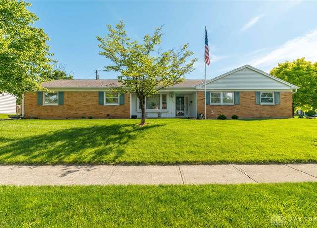 Property at 202 Hartshorn Dr, Vandalia, OH 45377, 3 beds, 2.5 baths