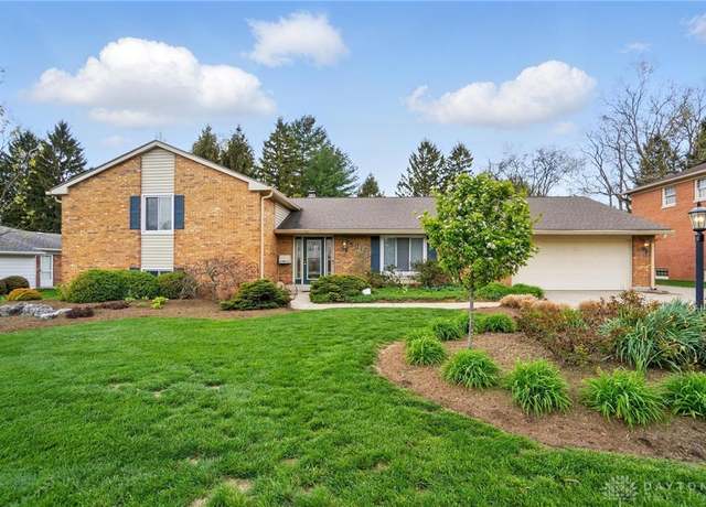 Property at 5017 Ackerman Blvd, Kettering, OH 45429, 5 beds, 4.5 baths