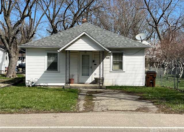Property at 4404 Ross Ave, Dayton, OH 45414, 4 beds, 1 bath