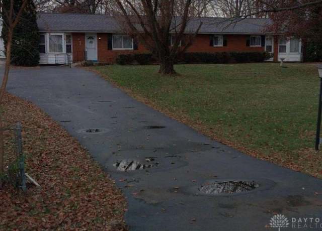 Property at 1553 Newlove Rd, South Charleston, OH 45368, 4 beds, 2.5 baths