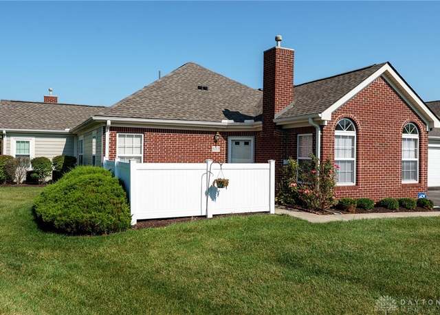 Property at 5117 Crescent Ridge Dr, Clayton, OH 45315, 2 beds, 2 baths