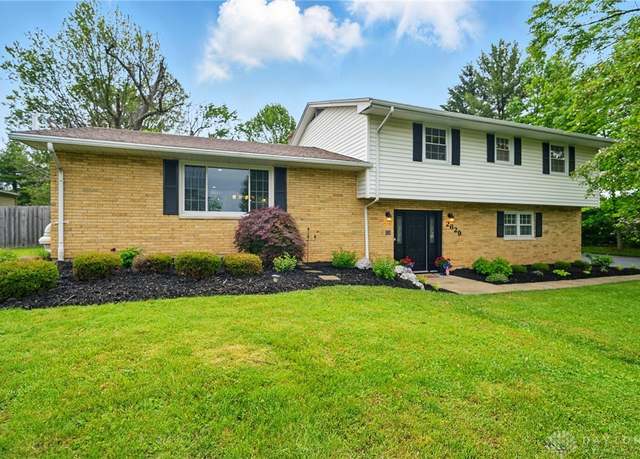 Property at 2629 Echo Valley Dr, Beavercreek, OH 45434, 4 beds, 3.5 baths