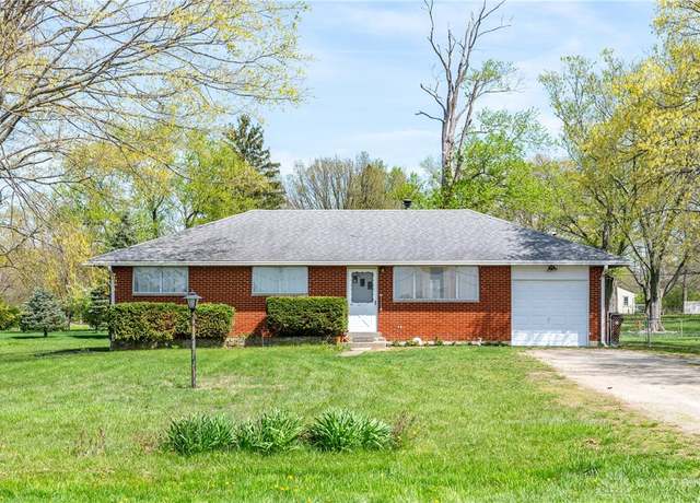 Property at 9915 Little Richmond Rd, Brookville, OH 45309, 3 beds, 2 baths