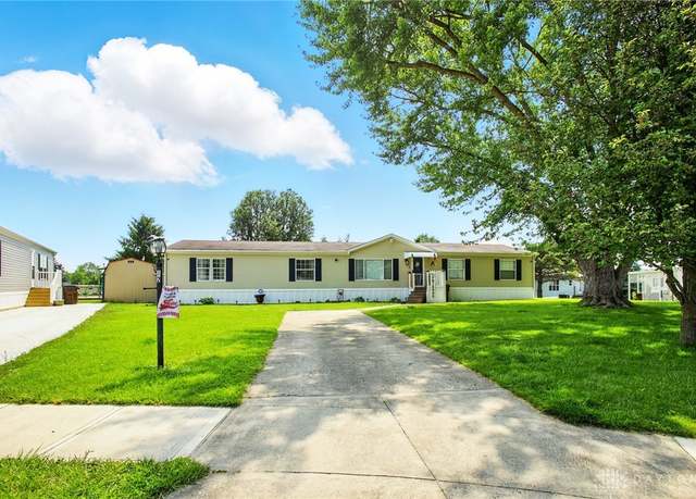 Property at 4100 Troy Rd #12, Springfield, OH 45502, 4 beds, 2 baths