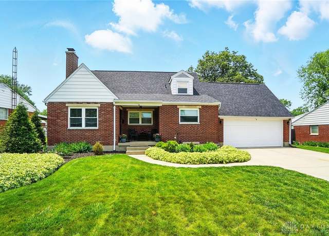 Property at 3831 Mengel Dr, Kettering, OH 45429, 4 beds, 2 baths
