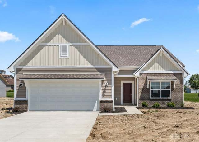 Property at 134 Autumn Maple Ln, Brookville, OH 45309, 3 beds, 2 baths