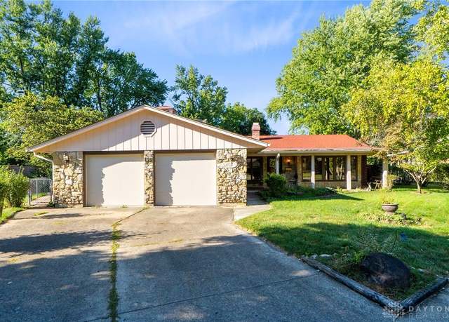 Property at 156 Mark Ln, Fairborn, OH 45324, 3 beds, 2 baths