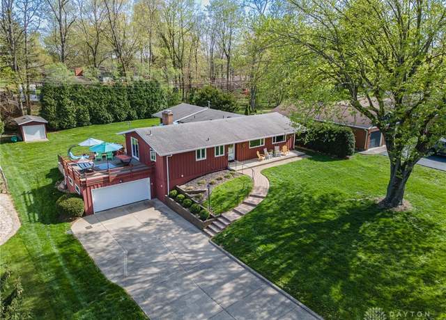 Property at 335 Winding Trl, Xenia Twp, OH 45385, 4 beds, 3 baths