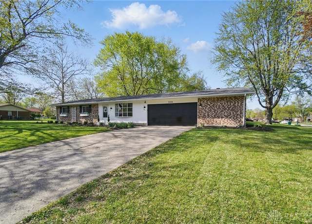 Property at 3594 Knollwood Dr, Beavercreek, OH 45432, 4 beds, 2 baths