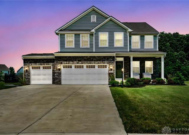 Property at 11072 Elk Creek Dr, Dayton, OH 45458, 6 beds, 4 baths