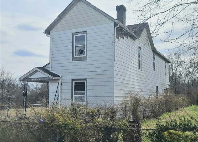 Property at 126 Arlington Ave, Dayton, OH 45417, 5 beds, 2.5 baths