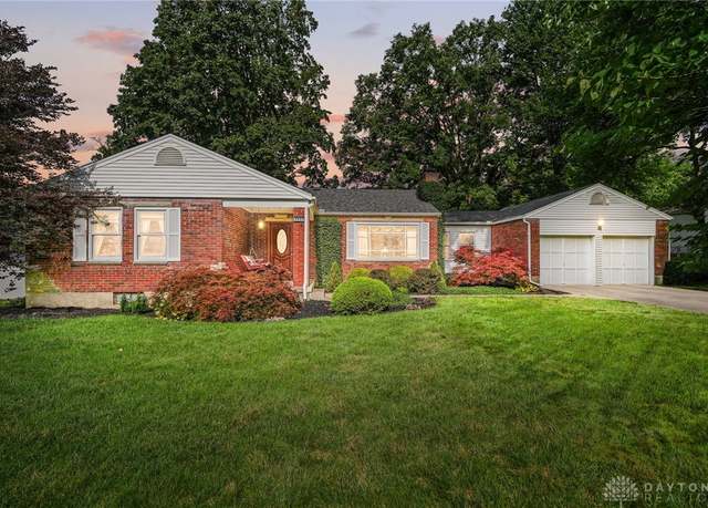 Property at 1633 Countryside Dr, Beavercreek, OH 45432, 3 beds, 2 baths