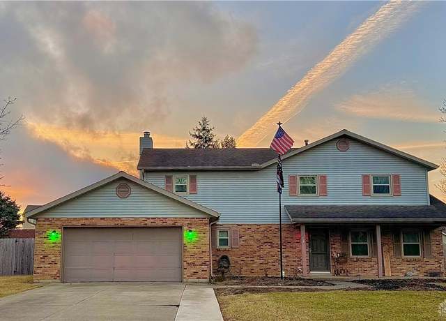 Property at 142 Willow Dr, Greenville, OH 45331, 4 beds, 2.5 baths