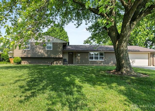 Property at 6814 Rushleigh Rd, Englewood, OH 45322, 4 beds, 3 baths