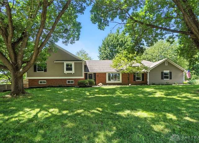 Property at 1572 Frontier Ct, Dayton, OH 45458, 4 beds, 3.5 baths