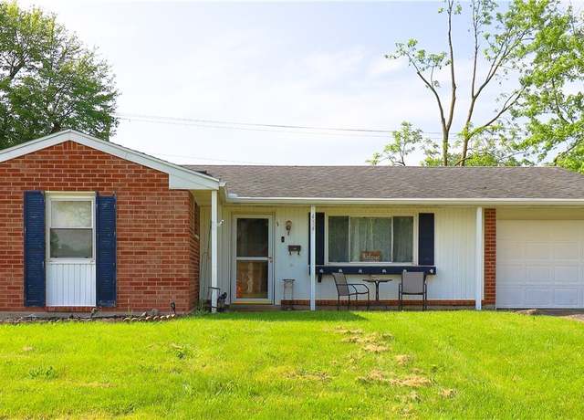 Property at 454 Mayfield Sq, Troy, OH 45373, 3 beds, 1.5 baths