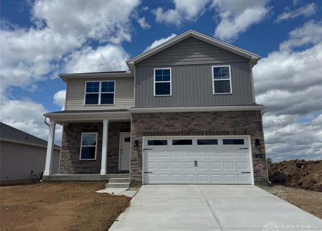 Property at 546 Hollywood Blvd, Xenia, OH 45385, 4 beds, 2.5 baths