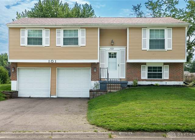 Property at 101 Westrock Farm Dr, Englewood, OH 45322, 3 beds, 2 baths