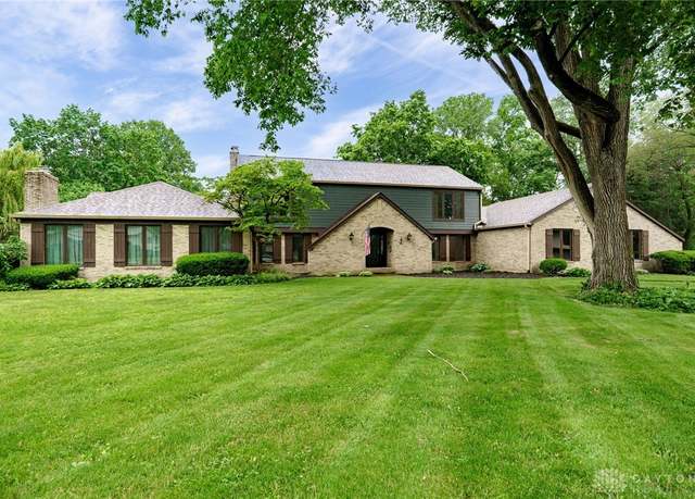 Property at 1077 Pine Meadow Ter, Dayton, OH 45431, 6 beds, 4.5 baths