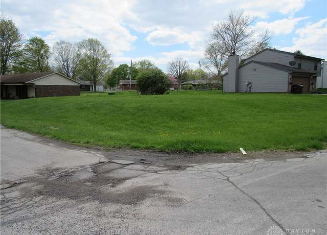 Property at 7540 Tuscola Dr, Trotwood, OH 45426