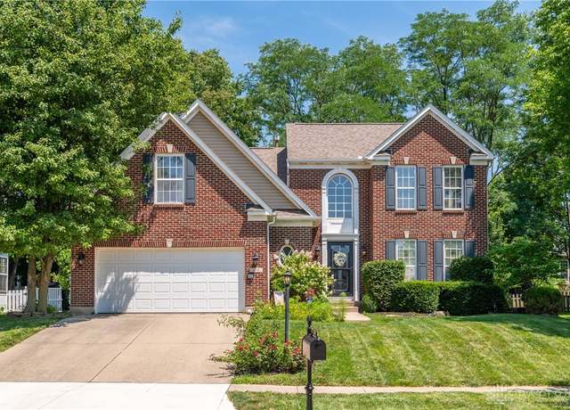 Property at 130 Farr Dr, Springboro, OH 45066, 4 beds, 3.5 baths