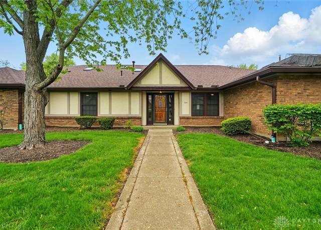 Property at 734 Pine Needles Dr, Washington Twp, OH 45458, 2 beds, 2 baths