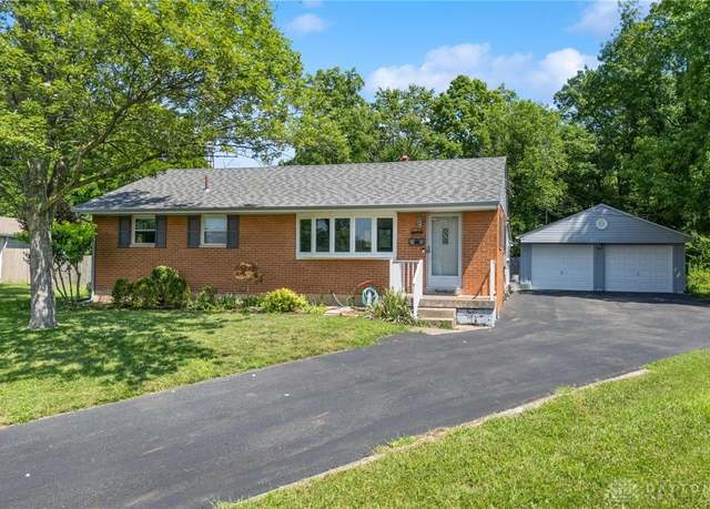 Property at 1666 Carolyn Dr, Miamisburg, OH 45342, 3 beds, 2 baths