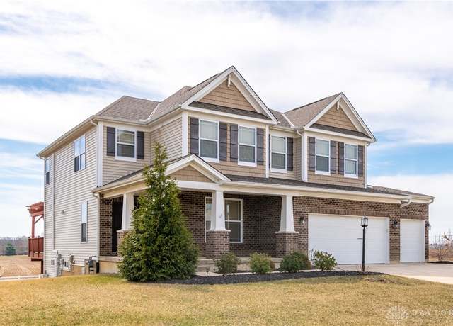 Property at 1559 Amberley Ct, Xenia, OH 45385, 5 beds, 3.5 baths