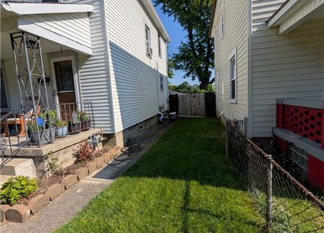 Property at 319 Pleasant Ave, Dayton, OH 45403, 3 beds, 1 bath