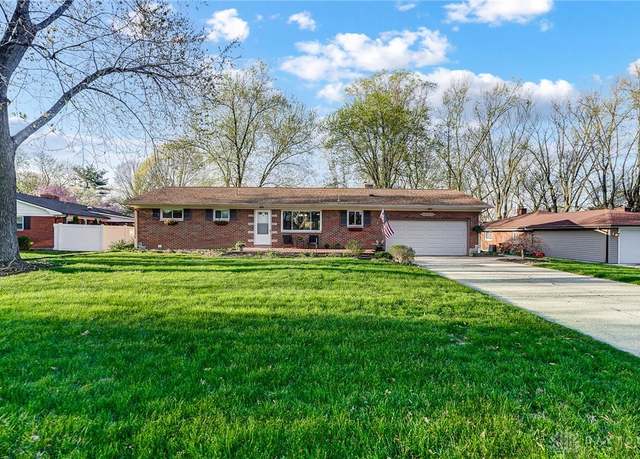 Property at 674 Deptford Ave, Dayton, OH 45429, 3 beds, 2 baths