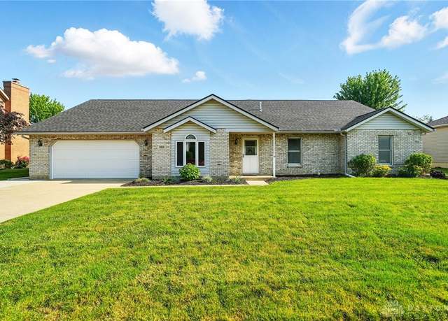Property at 865 Copperfield Ln, Tipp City, OH 45371, 4 beds, 2 baths