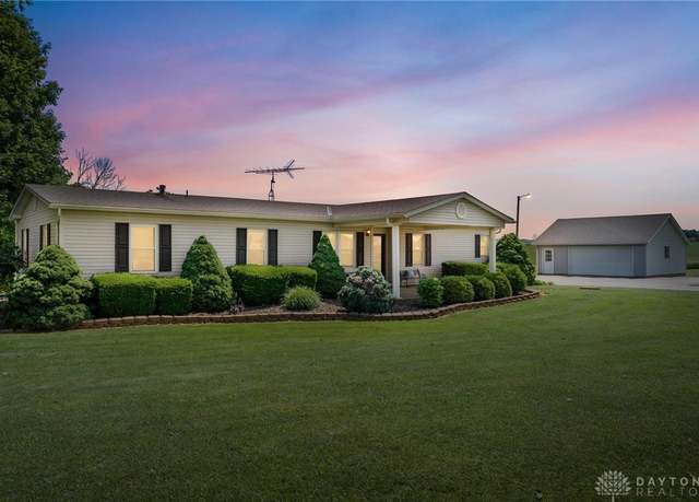 Property at 4091 Farmers Rd, Wilmington, OH 45177, 5 beds, 2 baths