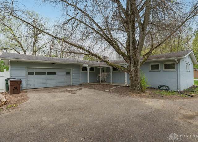 Property at 4924 Mad River Rd, Dayton, OH 45429, 3 beds, 2 baths