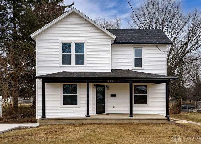 Property at 1810 Kenwood Ave, Springfield, OH 45505, 3 beds, 2 baths