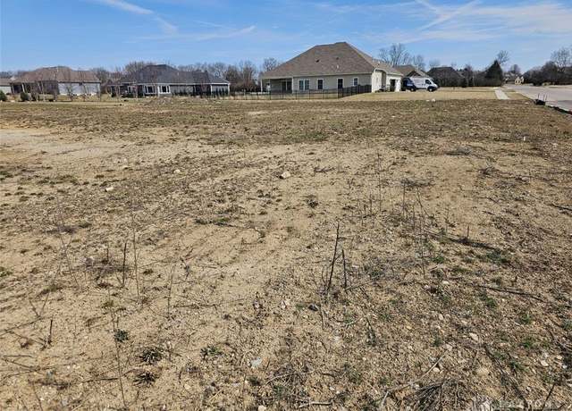 Property at 2691 Pleasant View Dr, Troy, OH 45373
