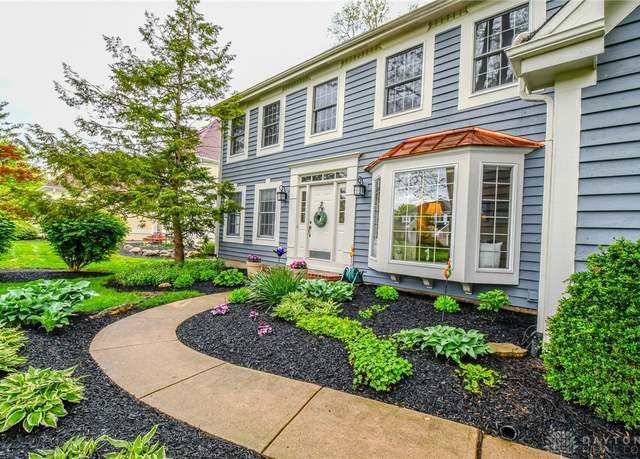 Property at 1221 Wind Field Ct, Dayton, OH 45458, 4 beds, 2.5 baths