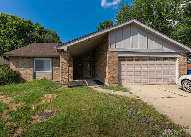 Property at 8671 Pinegate Way, Huber Heights, OH 45424, 3 beds, 2 baths