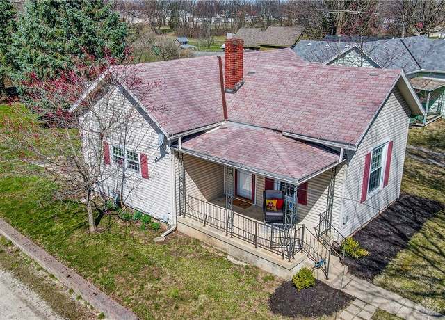 Property at 160 High St, Saint Paris, OH 43072, 2 beds, 1 bath