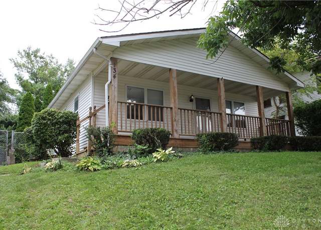 Property at 134 S Light St, Springfield, OH 45506, 3 beds, 1 bath