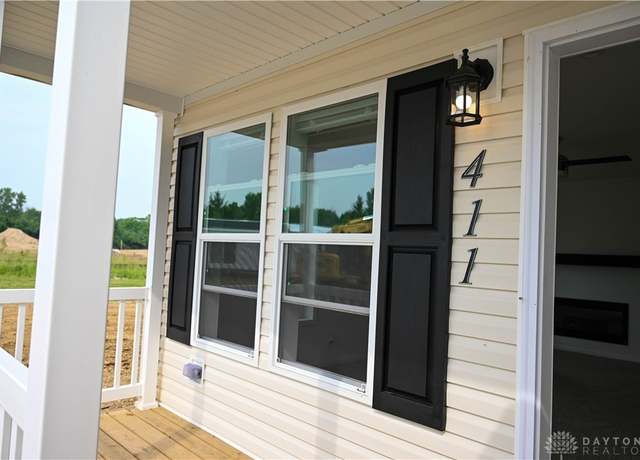 Property at 411 Kalynn Cir #30, Fairborn, OH 45324, 3 beds, 2 baths